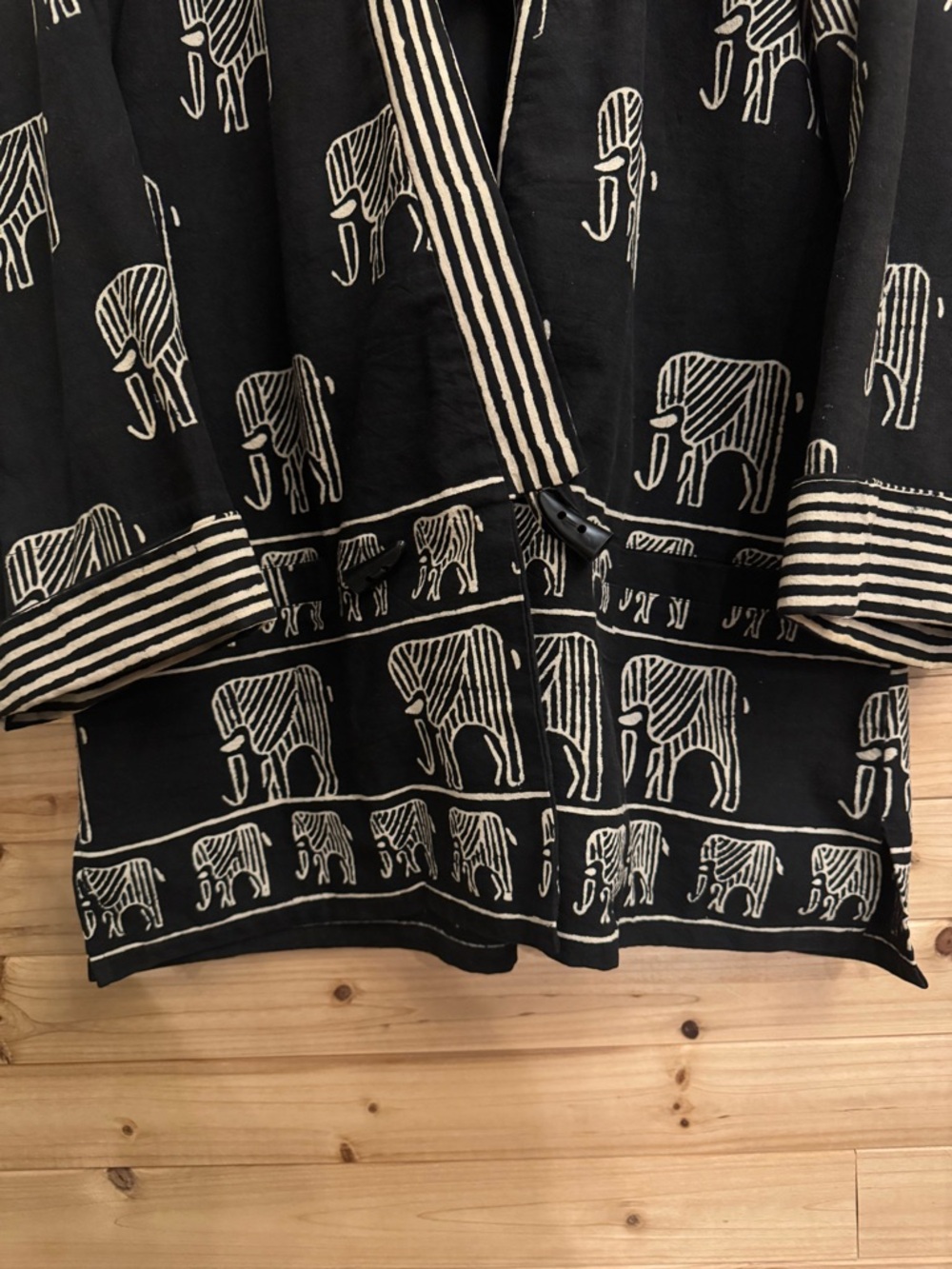Vintage 90’s Large Art To Wear Thick Cotton Elephant Kimono Robe Pockets Boho - Picture 3 of 11
